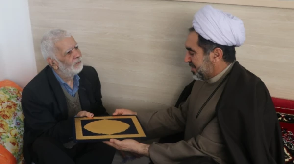 دیدار با خانواده شهید عبدا... زاده