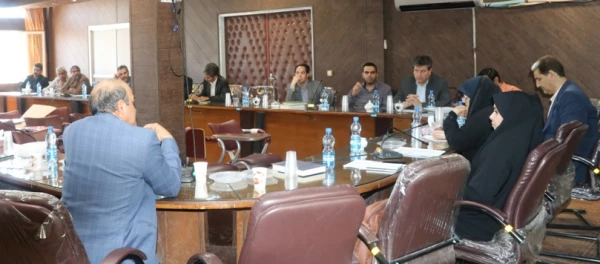 نشست دکتر کیومرث احمدی و خانم دکتر باستانی پور با کارکنان دانشگاه