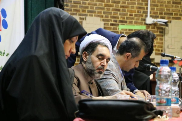 کرسی ترویجی عرضه و نقد ایده ی علمی