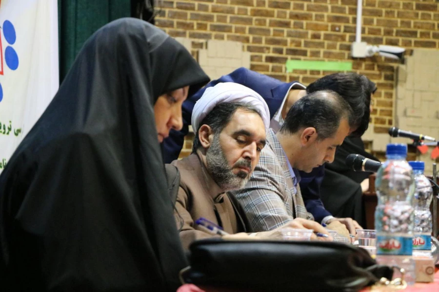 کرسی ترویجی عرضه و نقد ایده ی علمی