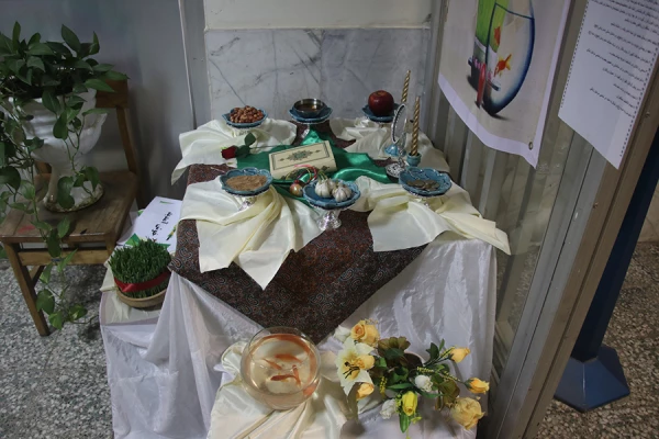 استقبال از میهمانان نوروزی و برپایی سفره هفت سین