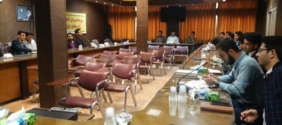 نشست دبیران و فعالان تشکل ها، انجمن ها و کانون های دانشجویی پردیس خواجه نصیر با مسئولین دانشگاه