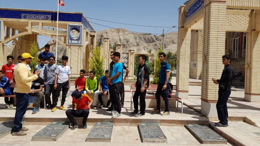 کوهپیمایی دانشجویان