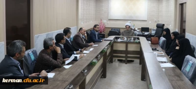 در شورای مدیریت امور پردیس های دانشگاه فرهنگیان استان کرمان مقرر گردید: 
در سال جاری صنعتی شدن آشپزخانه ها در اولویت امور باشد.