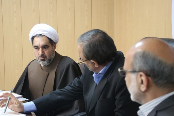 چهارمین جلسه هیأت امنای دانشگاه