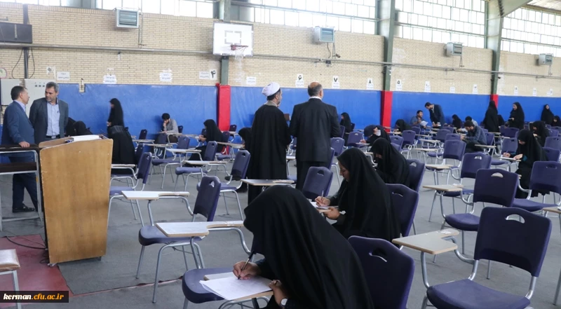 بازدید دکتر توان از محل برگزاری امتحانات دانشجویان ماده 28