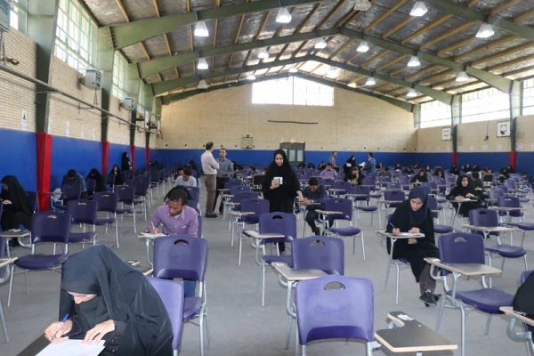 بازدید دکتر توان از محل برگزاری امتحانات دانشجویان ماده 28