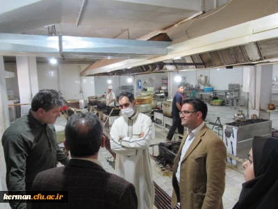 بازدید دکتر توان ریاست دانشگاه فرهنگیان استان از آشپزخانه و سلف سرویس پردیس خواجه نصیر