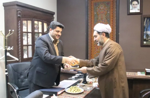 نشستی مشترک با حضور رئیس دانشگاه فرهنگیان استان و مدیر کل میراث فرهنگی، صنایع دستی و گردشگری کرمان