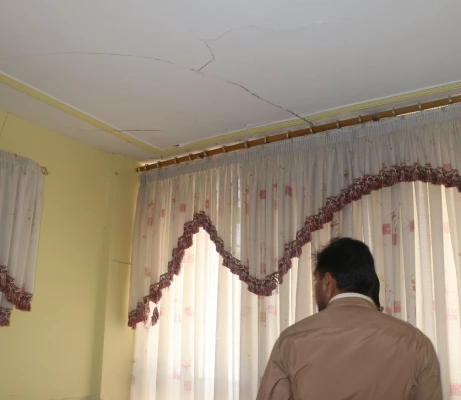 ترک خوردگی ساختمان های پردیس خواجه نصیرالدین طوسی در اثر زلزله