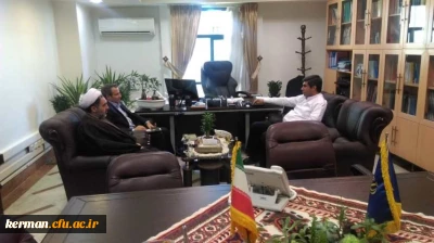 در دیدار معاون پژوهشی دانشگاه با معاون توسعه مدیریت و منابع معاونت علمی و فناوری ریاست جمهوری مطرح شد: معاونت علمی ریاست جمهوری از مرکز رشد و نوآوری دانشگاه حمایت می کند.