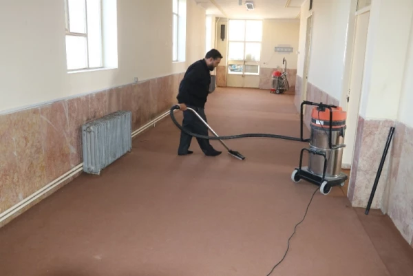 آماده سازی فضای دانشگاه جهت آغاز سال تحصیلی جدید