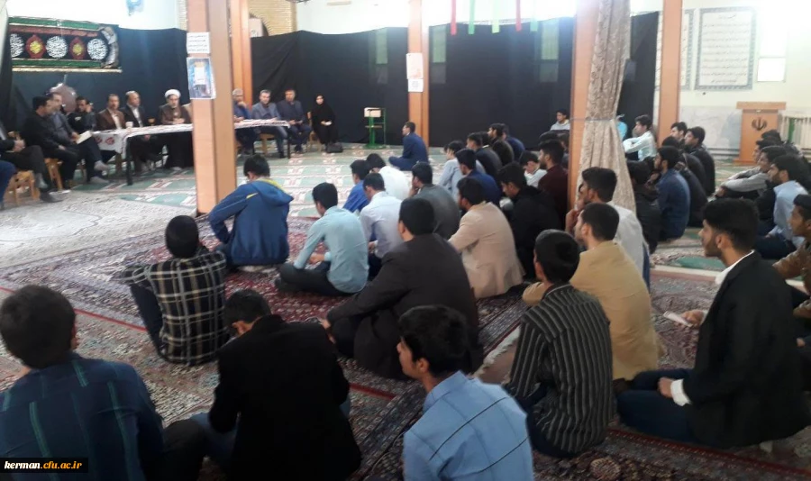 جلسه پرسش و پاسخ دانشجویی پردیس خواجه نصیر الدین طوسی