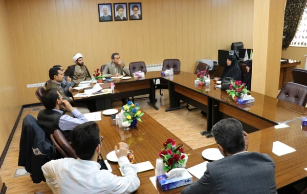 نشست برنامه ریزی دوره آموزشی نماز ویژه دانشجومعلمان ورودی 94