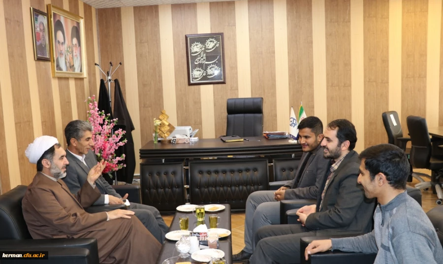 دیدار رئیس مرکز بسیج دانشجویی دانشگاه فرهنگیان با دکتر توان