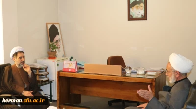 در دیدار مدیر حوزه علمیه استان کرمان با رئیس دانشگاه فرهنگیان استان، طرفین بر استفاده از ظرفیت های یکدیگر تأکید نمودند.