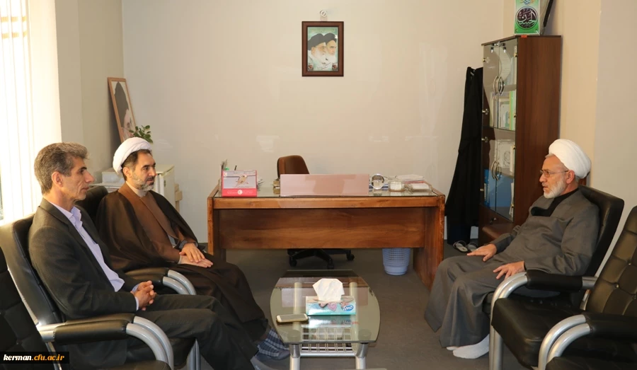 دیدار مدیر حوزه علمیه استان کرمان با رئیس دانشگاه فرهنگیان استان