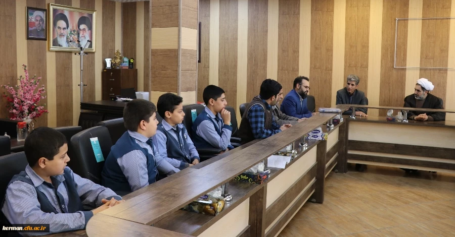 دیدار با شورای دانش آموزی مجتمع امام هادی علیه السلام
