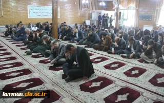 دکتر توان در مراسم گرامیداشت شهدای حادثه تروریستی سیستان و بلوچستان در اداره کل آموزش و پرورش استان کرمان بیان داشتند :
عوامل جاهل تروریست، تیری در کمان دشمنان اسلام برای چپاول منابع کشورهای مسلمان هستند .