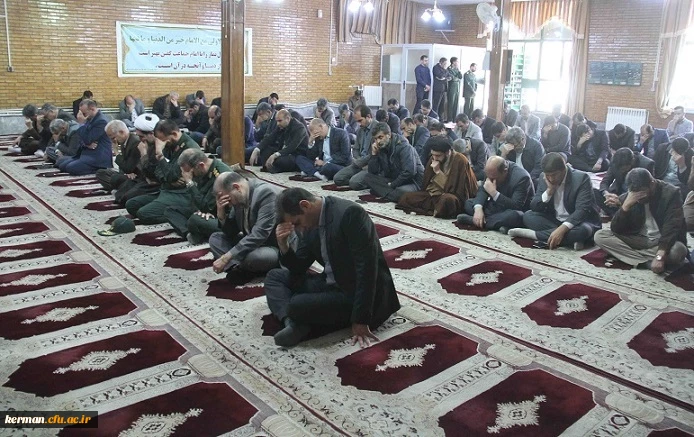 مراسم گرامیداشت شهدای حادثه تروریستی سیستان و بلوچستان در اداره کل آموزش و پرورش استان