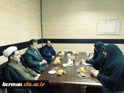 نشست صمیمی رئیس دانشگاه فرهنگیان استان کرمان و رئیس اداره مدارس و مراکز غیردولتی و توسعه مشارکت های مردمی اداره کل آموزش و پرورش