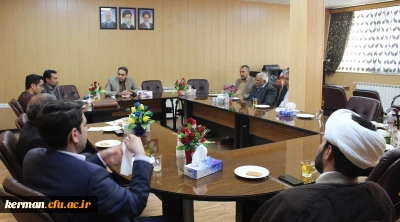 در نشست سرپرست پردیس خواجه نصیر الدین طوسی با کارشناسان فرهنگی اهم فعالیت های فرهنگی پردیس بررسی شد.