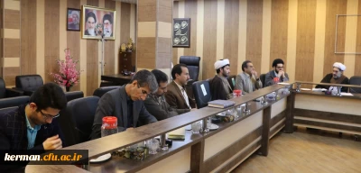 رئیس دانشگاه فرهنگیان استان کرمان در جلسه ستاد ترویج فرهنگ اقامه نماز گفت: نماز معراج مؤمن است و باعث سیر الی الله،تقوی و قرب الهی می شود.