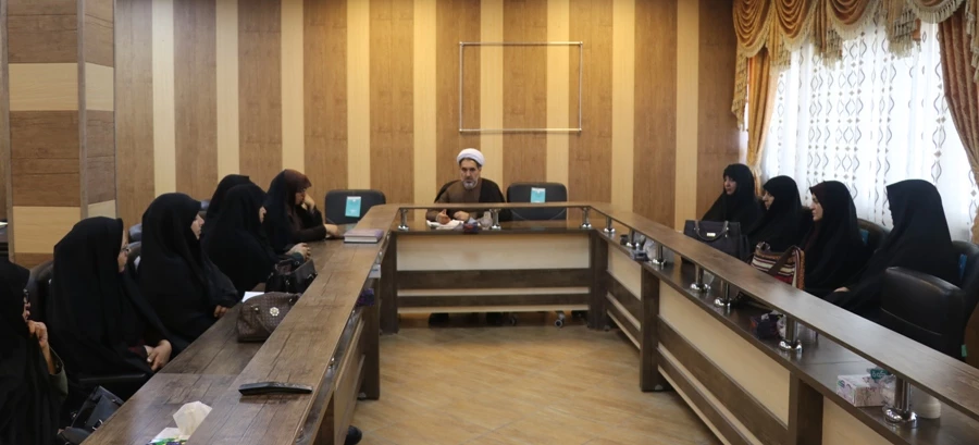 دیدار نوروزی رئیس و کارکنان پردیس شهید باهنر با دکتر توان