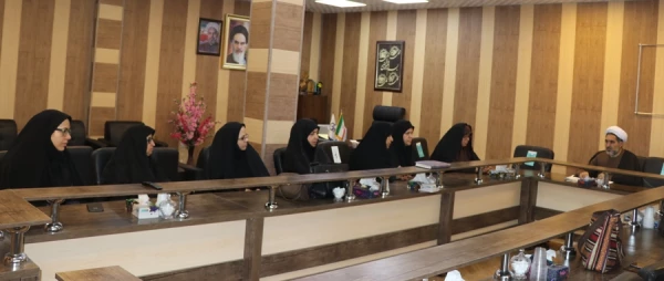 دیدار نوروزی رئیس و کارکنان پردیس شهید باهنر با دکتر توان