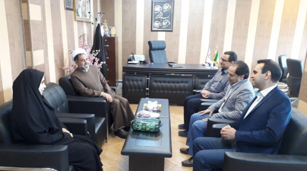 حضور همکاران مدیریت استانی و پردیس خواجه نصیرالدین طوسی در دفتر دکتر توان جهت تبریک سال جدید