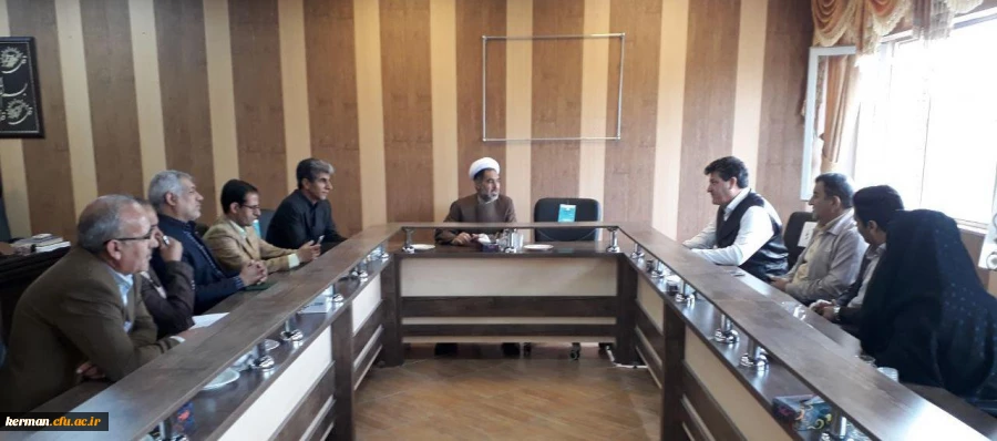 حضور همکاران مدیریت استانی و پردیس خواجه نصیرالدین طوسی در دفتر دکتر توان جهت تبریک سال جدید