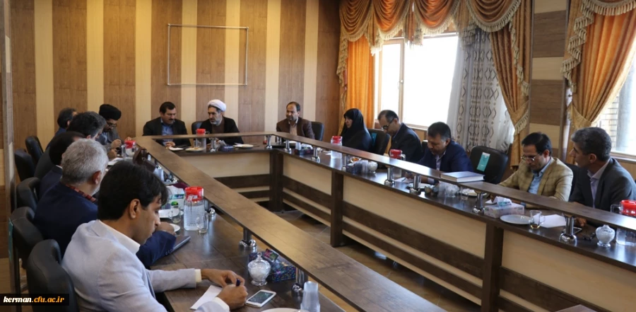 شورای اداری دانشگاه فرهنگیان کرمان با حضور دکتر خاکی