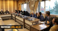 نشست صمیمی دکتر خاکی با اعضای هیأت علمی دانشگاه فرهنگیان استان کرمان