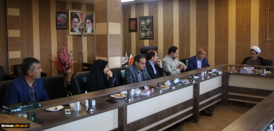 مرکز خواهران وابسته به دانشگاه فرهنگیان کرمان در شهر جیرفت دایر می گردد.