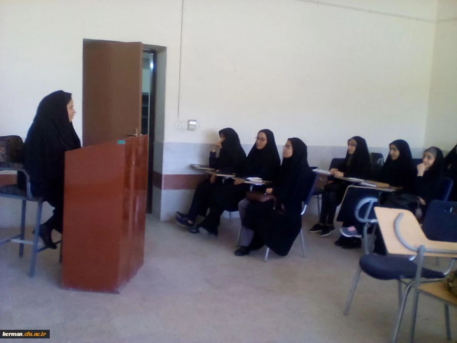 شروع کلاس ها در اولین روز از سال تحصیلی جدید (۹۹-۹۸) در پردیس شهید باهنر دانشگاه فرهنگیان کرمان (شنبه 98/۶/30)