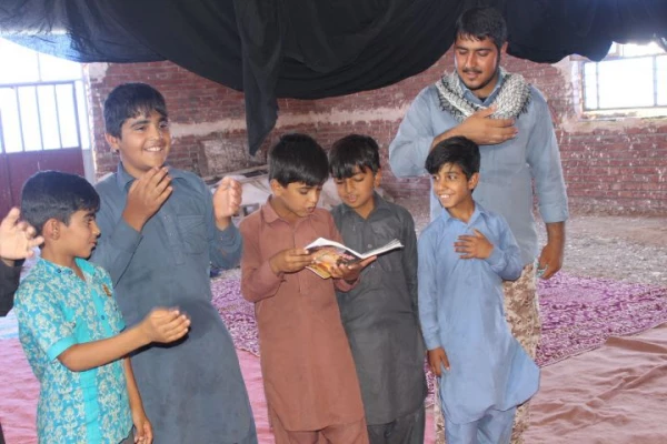 تلاش گروه جهادی شهید شهسواری بسیج دانشجویی دانشگاه فرهنگیان استان کرمان در منطقه زهکلوت رودبار جنوب به روایت تصویر 5