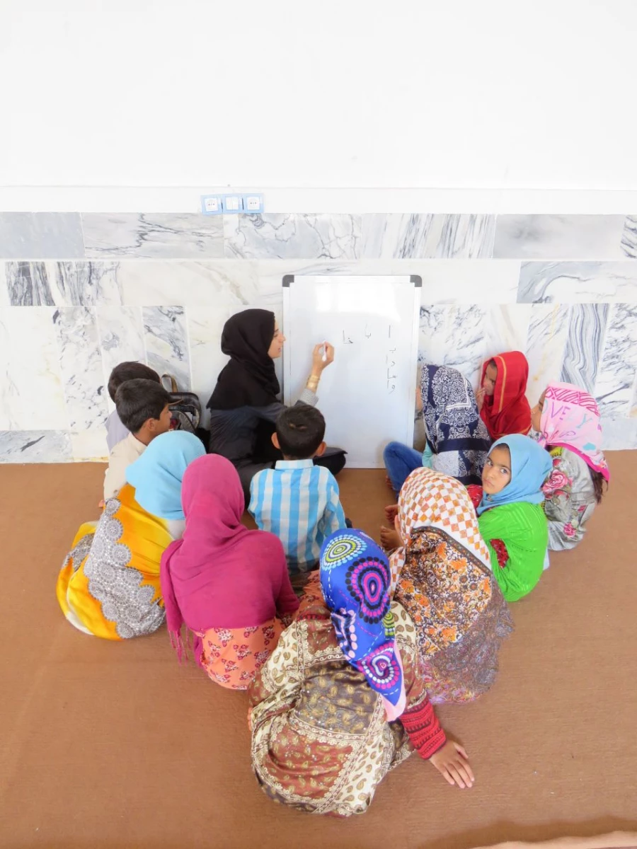 تلاش گروه جهادی شهید شهسواری بسیج دانشجویی دانشگاه فرهنگیان استان کرمان در منطقه زهکلوت رودبار جنوب به روایت تصویر 18