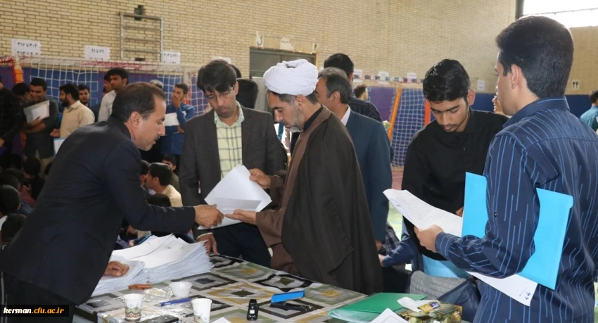 فرایند ثبت نام دانشجومعلمان جدیدالورود در پردیس خواجه نصیرالدین طوسی (برادران) طی روزهای ششم و هفتم مهرماه انجام شد. 5