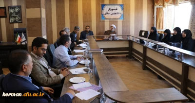 دکتر توان در بیست و یکمین جلسه شورای دانشجویی دانشگاه فرهنگیان کرمان گفت: خودشکنی، تواضع و فروتنی در اسلام یک اخلاق پسندیده محسوب می شود.