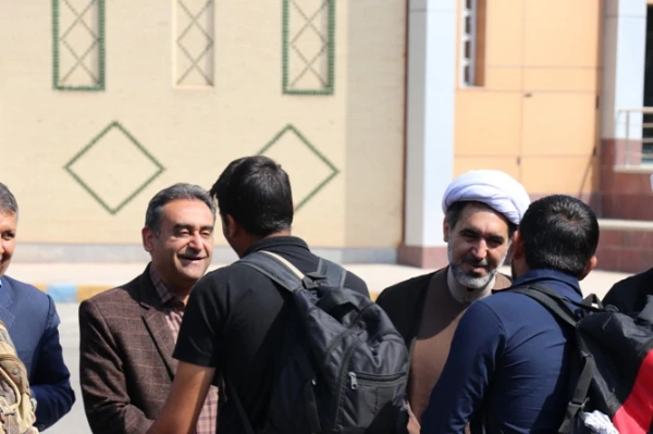 استقبال از دانشجومعلمان زائر پیاده روی اربعین حسینی در دانشگاه فرهنگیان کرمان 5