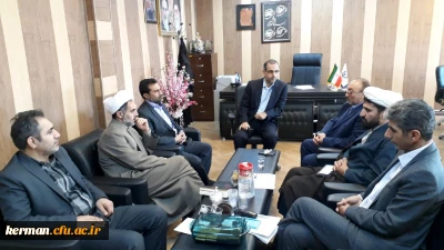 در دیدار رئیس دانشگاه فرهنگیان استان کرمان با مدیر بنیاد نهج البلاغه جنوب شرق کشور، در خصوص برگزاری همایشی با موضوع نهج البلاغه در اردیبهشت ماه سال آینده با همکاری طرفین بحث و تبادل نظر شد.