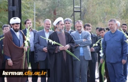 غبار روبی قبور مطهر شهدای گمنام به مناسبت هفته بسیج