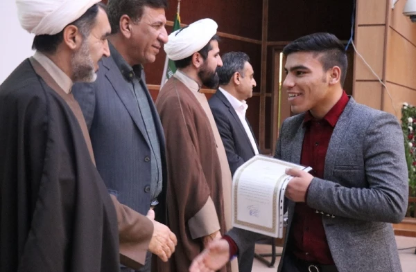 جشن روز دانشجو در پردیس خواجه نصیرالدین طوسی دانشگاه فرهنگیان استان کرمان برگزار گردید. 9