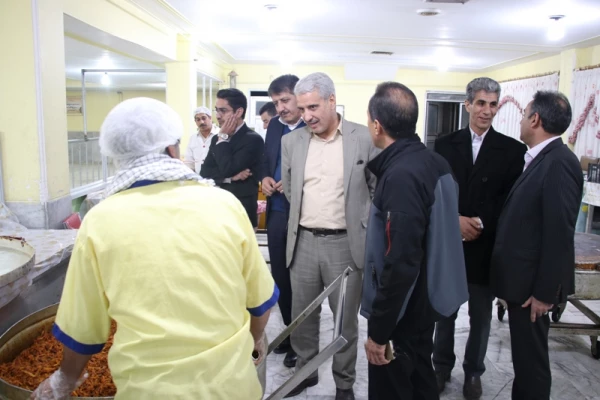 مدیر کل امور دانشجویی دانشگاه فرهنگیان کشور، شب یلدا را همراه دانشجو معلمان دانشگاه فرهنگیان کرمان جشن گرفت. 7