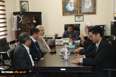 در دیدار مدیرکل امور دانشجویی دانشگاه فرهنگیان کشور با معاونت دانشجویی دانشگاه شهید باهنر کرمان طرفین بر استفاده از تجربیات یکدیگر تأکید نمودند.