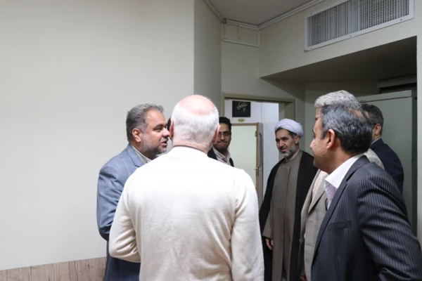 در دیدار مدیرکل امور دانشجویی دانشگاه فرهنگیان کشور با معاونت دانشجویی دانشگاه شهید باهنر کرمان طرفین بر استفاده از تجربیات یکدیگر تأکید نمودند. 6