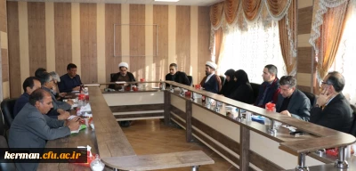 با حضور ریاست دانشگاه فرهنگیان استان کرمان
اولین جلسه کارگروه اجرایی مصاحبه از پذیرفته شدگان آزمون استخدام پیمانی سال ۹۸ برگزار شد.