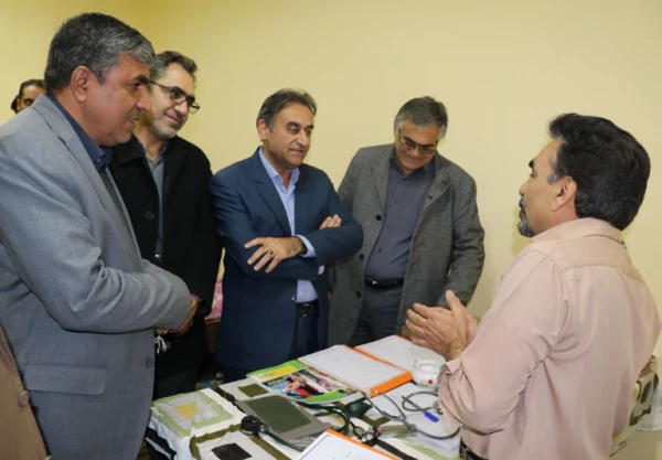 بازدید مدیر کل آموزش و پرورش استان کرمان از فرایند انجام مصاحبه داوطلبان آزمون استخدام پیمانی (ماده۲۸) سال ۹۸ 4