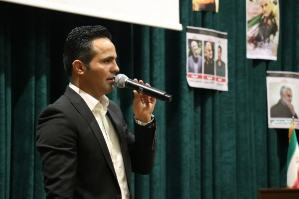 برپایی جشن انقلاب با حضور خانواده دانشگاه فرهنگیان کرمان 4