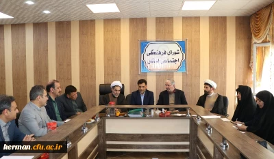 دکتر غفاری در شورای فرهنگی و اجتماعی دانشگاه فرهنگیان استان کرمان
وزارت علوم نگاه ویژه به دانشگاه فرهنگیان در حوزه فرهنگی و اجتماعی دارد.